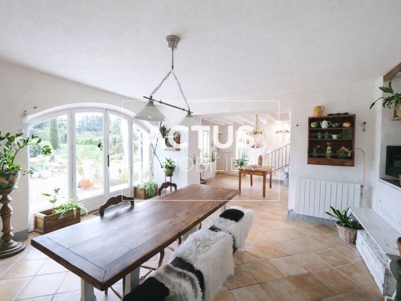 Maison à vendre, 220m², SENAS