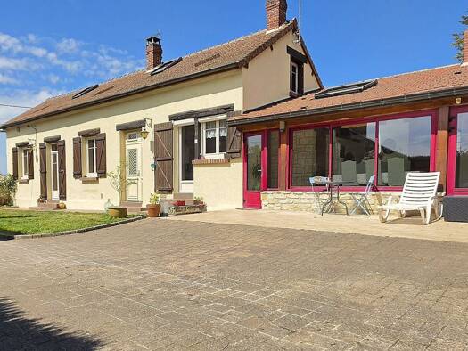 Maison à vendre 249 000 € 6 pièces 3 chambres 140 m² 1 046 m² de terrain Chevincourt 60150