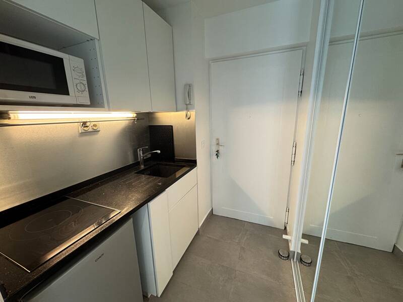 Maison à louer, 17m², PARIS 20E