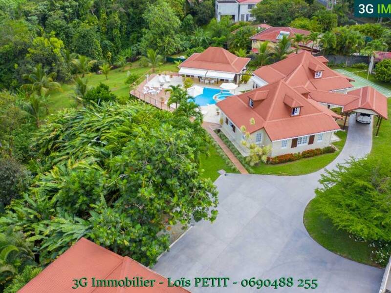 Maison à vendre, 355m², PETIT BOURG