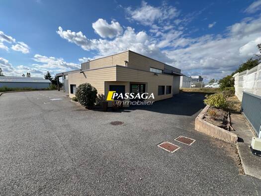 Entrepôt à louer 3 730 € 451 m² d'espace de stockage Olemps 12510