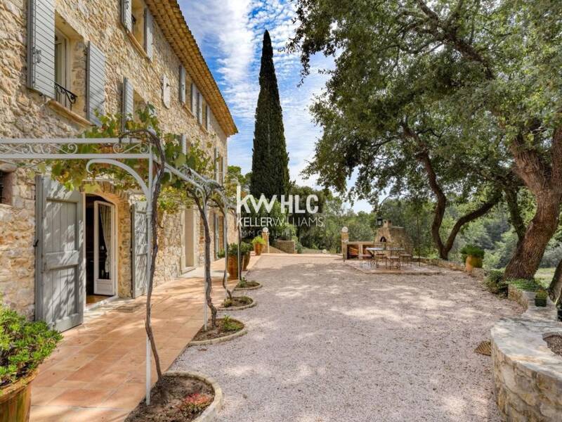 Maison à vendre, 413m², LE THORONET
