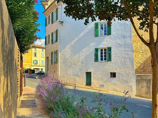 Maison à vendre 259 000 € 6 pièces 4 chambres 140 m² Flassans-sur-Issole 83340