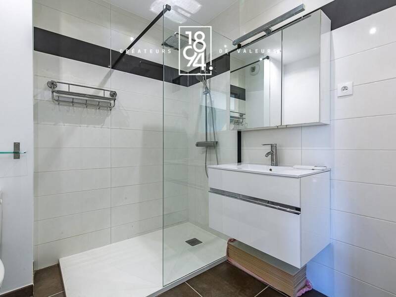 Maison à vendre, 44m², EYGUIERES