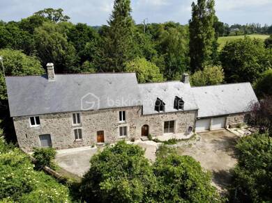 Maison à vendre 364 990 € 7 pièces 6 chambres 252 m² Sortosville 50310