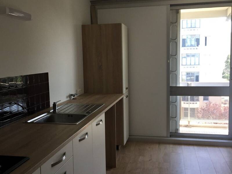 Maison à louer, 76m², LYON 8E