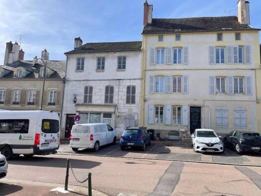 Immeuble à vendre 280 000 € 410 m² Ouest Châtillon-sur-Seine 21400