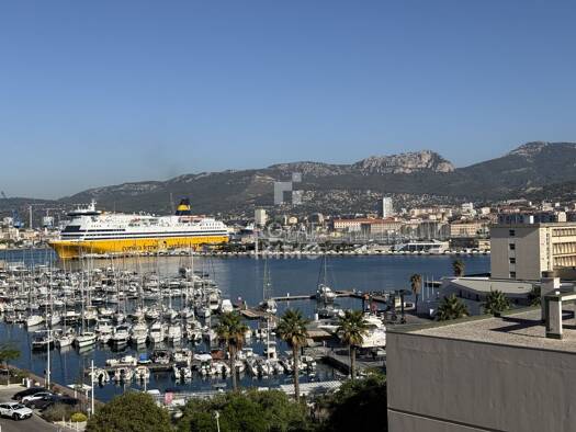 Appartement à vendre 209 000 € 3 pièces 2 chambres 68 m² Étage 5/20 Port de Plaisance Toulon 83000
