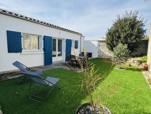 Maison de plain-pied à vendre 281 000 € 4 pièces 2 chambres 67 m² 156 m² de terrain Dompierre-sur-Mer 17139