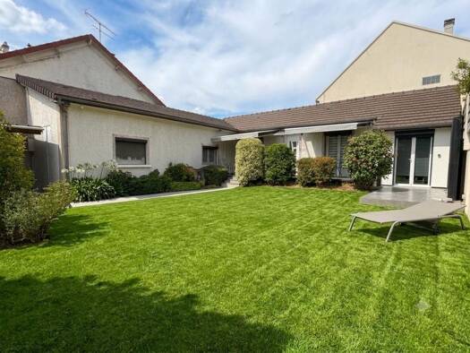 Maison de plain-pied à vendre 348 000 € 4 pièces 2 chambres 70 m² 298 m² de terrain Le Plateau Pyramide Athis-Mons 91200