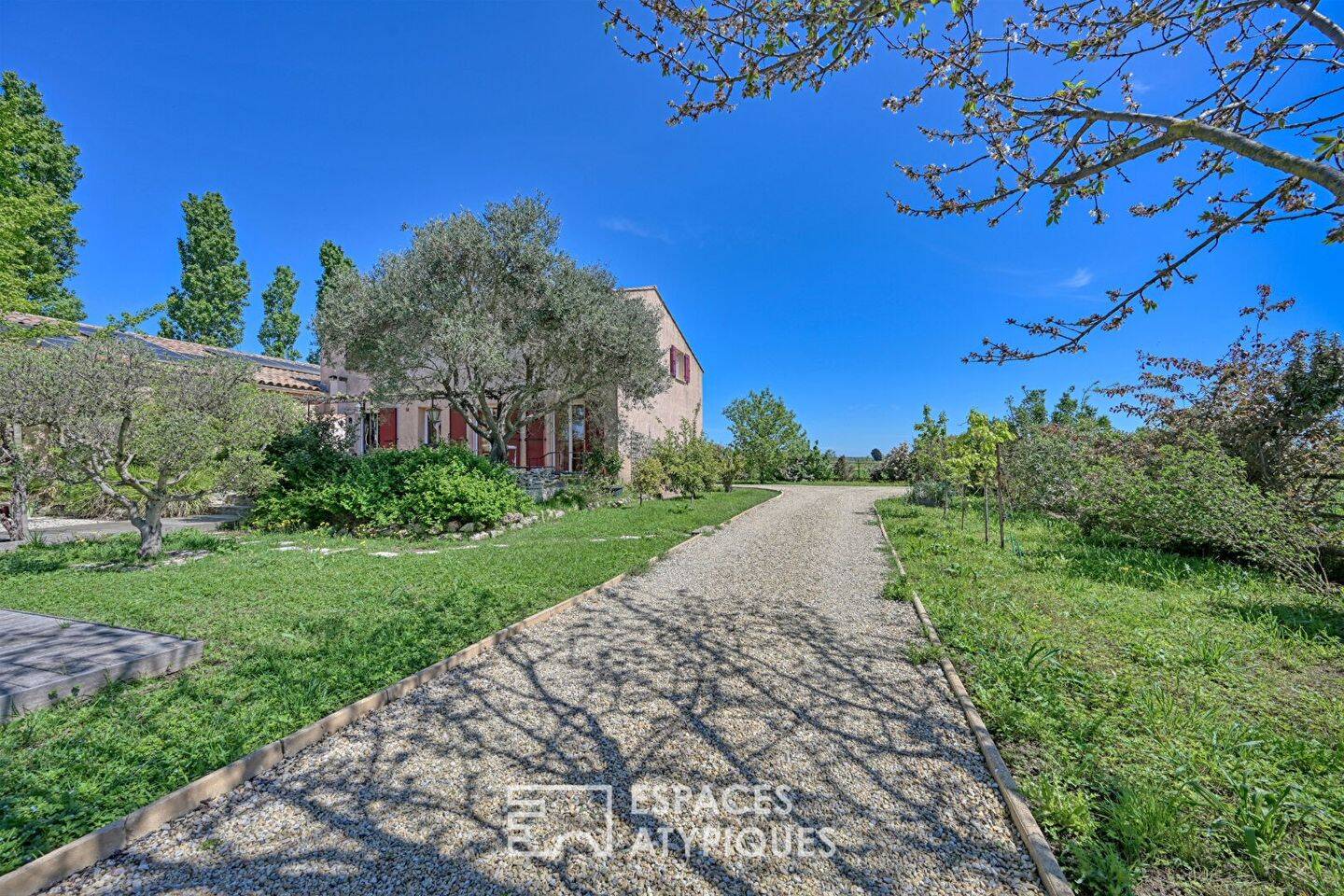 Maison à vendre, 240m², SAINT LAURENT D'AIGOUZE