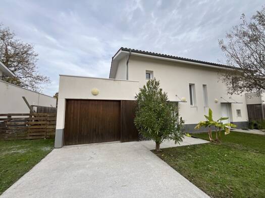 Maison à vendre 273 000 € 4 pièces 3 chambres 85 m² 201 m² de terrain Sallebœuf 33370