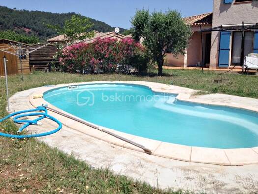 Villa à vendre 349 000 € 5 pièces 3 chambres 98 m² 801 m² de terrain Gonfaron 83590