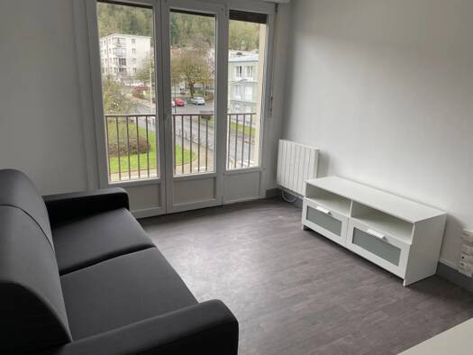 Appartement à louer 420 € 1 pièce 24 m² Étage 2/4 Cité du Nord Laon 02000