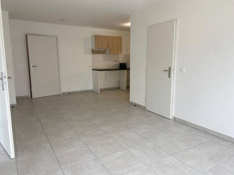 Maison à louer, 58m², SAINT JEAN D'ILLAC