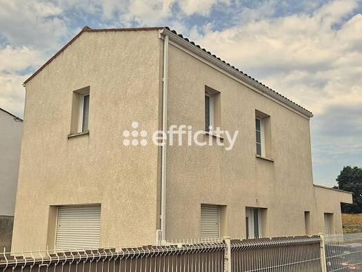 Immeuble à vendre 179 350 € 99 m² Nord Ouest Saujon 17600