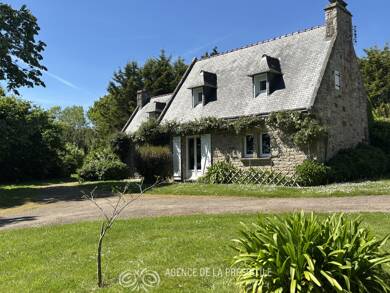 Maison à vendre 330 900 € 7 pièces 4 chambres 150 m² 3 639 m² de terrain Lanveoc 29160