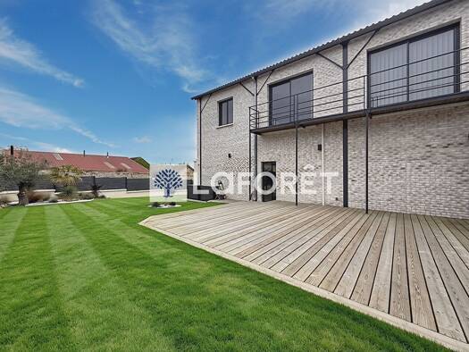 Loft à vendre 1 295 000 € 7 pièces 5 chambres 306,61 m² RDC Aigremont 78240