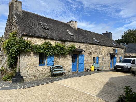 Maison à vendre 263 000 € 6 pièces 3 chambres 118 m² 13 000 m² de terrain La Feuillée 29690