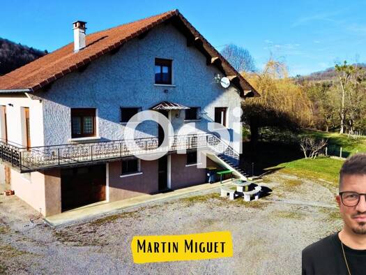 Maison à vendre 299 000 € 7 pièces 6 chambres 167,3 m² 6 112 m² de terrain Saint-Geoire-en-Valdaine 38620