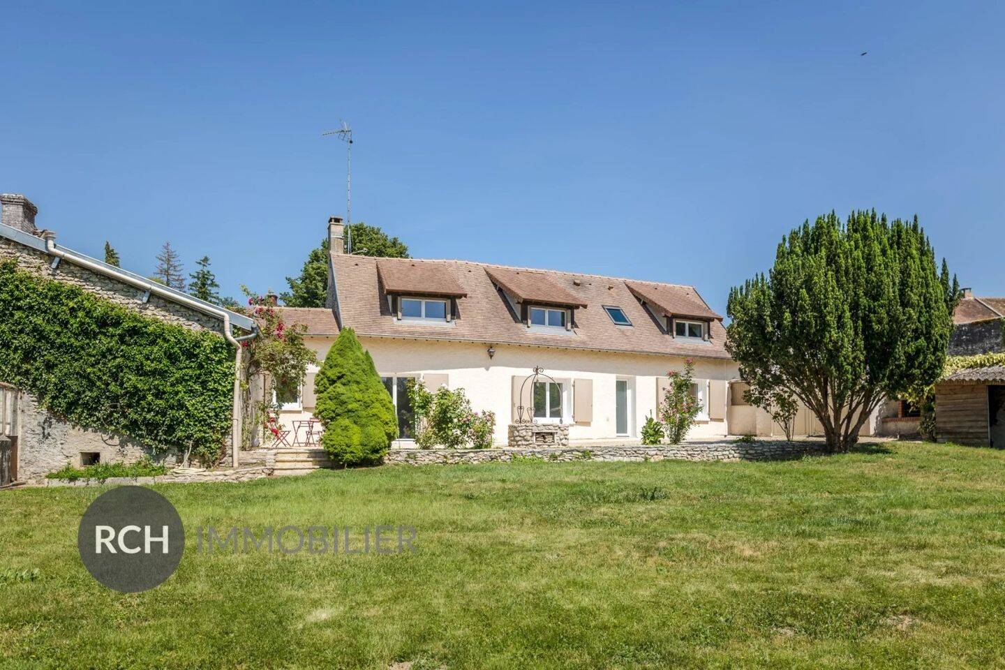 Maison à vendre, 107m², HOUDAN