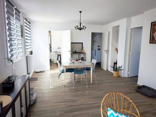 Appartement à vendre 241 500 € 4 pièces 3 chambres 74,5 m² RDC Laleu-La Pallice La Rochelle 17000