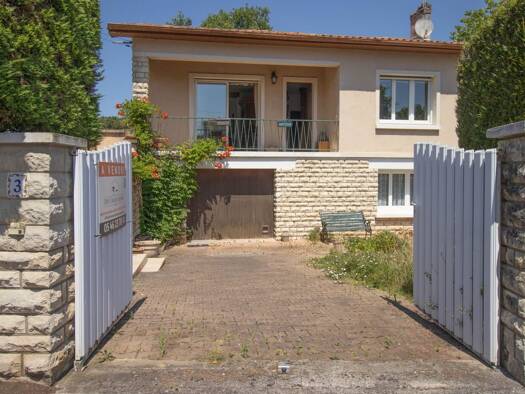Villa à vendre 570 000 € 7 pièces 4 chambres 169,46 m² 538 m² de terrain Vaux-sur-Mer 17640