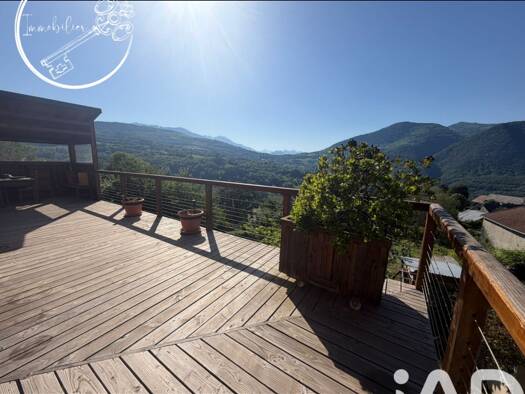 Maison à vendre 349 000 € 3 pièces 2 chambres 100 m² 645 m² de terrain La Motte-Saint-Martin 38770