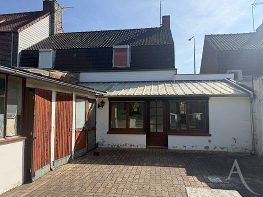 Maison à vendre 112 200 € 4 pièces 2 chambres 114 m² 377 m² de terrain Watten 59143