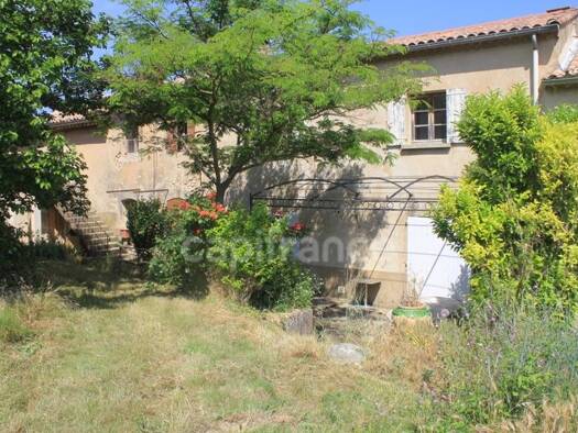 Château à vendre 650 000 € 15 pièces 9 chambres 325 m² 25 000 m² de terrain Saignon 84400