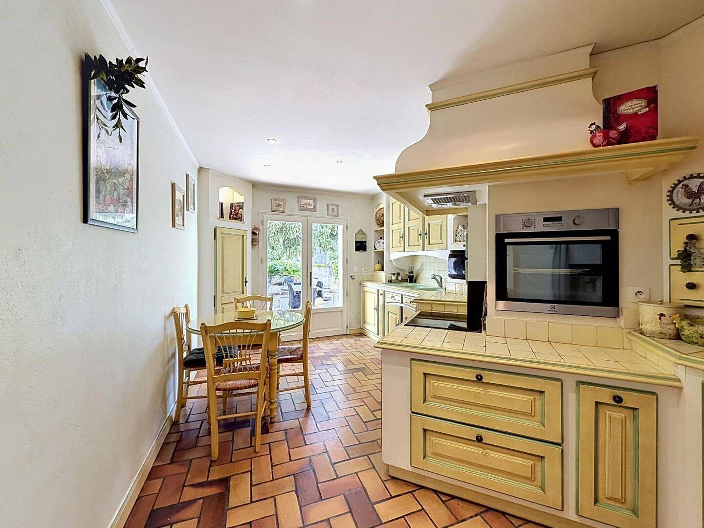 Maison à vendre, 130m², FONTVIEILLE