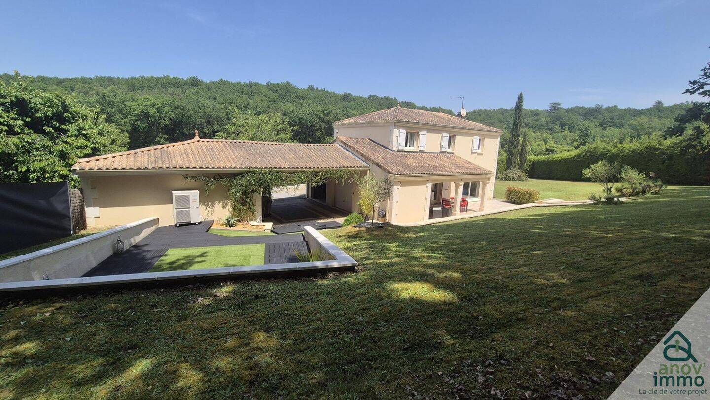 Maison à vendre, 126m², MOUTHIERS SUR BOEME