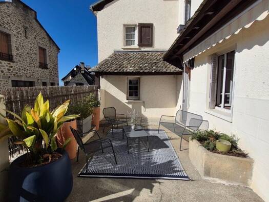 Maison à vendre 97 500 € 6 pièces 2 chambres 148 m² 460 m² de terrain Mur-de-Barrez 12600