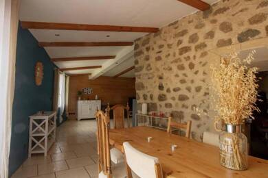 Maison à vendre 245 000 € 5 pièces 3 chambres 125 m² 2 816 m² de terrain Saint-Cierge-la-Serre 07800