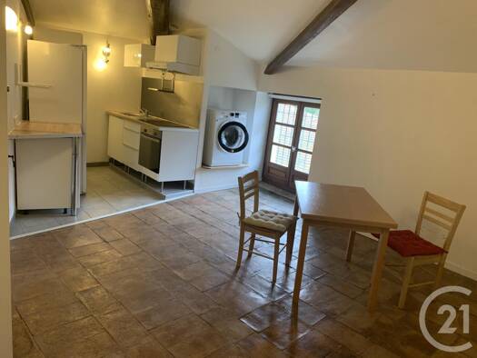 Appartement à louer 435 € 2 pièces 1 chambre 35 m² 2ème étage Roujan 34320