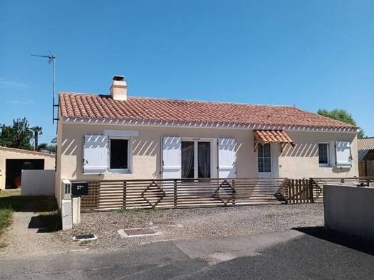Maison de plain-pied à vendre 343 000 € 4 pièces 3 chambres 89 m² 454 m² de terrain Le Littoral Les Sables-d'Olonne 85180