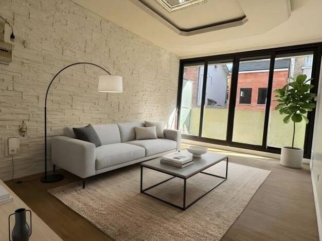 Appartement à vendre 299 900 € 2 pièces 1 chambre 55,9 m² Étage 1/5 Haut Pantin-Charles Auray Pantin 93500