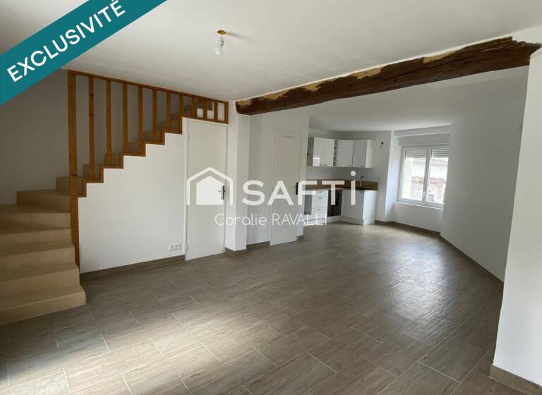 Maison à vendre 147 541 € 4 pièces 2<br/>chambres 70 m²<br/>superficie 43 m²<br/>terrain Roullet-Saint-Estephe 16440