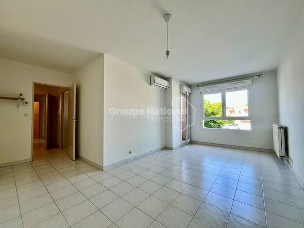 Appartement à vendre 165 000 € 3 pièces 60 m² Étage 1/3 Nord Les Angles 30133
