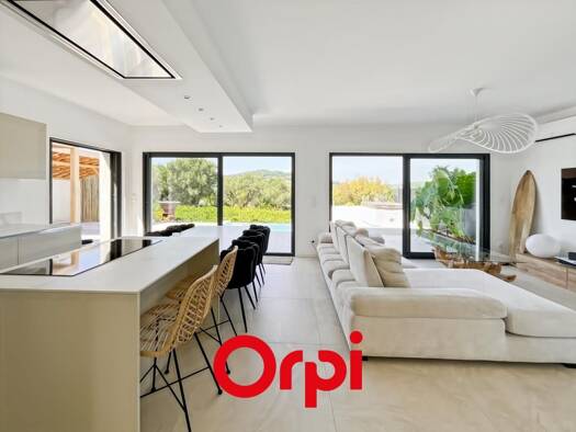 Villa à vendre 715 000 € 4 pièces 3 chambres 120,88 m² 339 m² de terrain Le Castellet 83330