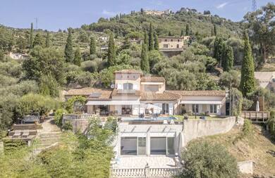Maison à vendre 1 310 000 € 8 pièces 4 chambres 205 m² 2 687 m² de terrain Cabris 06530
