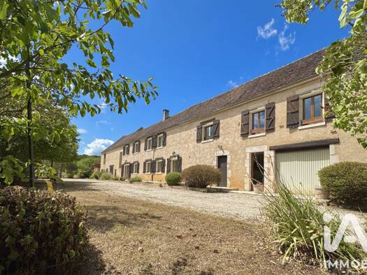 Maison à vendre 210 000 € 10 pièces 7 chambres 200 m² 6 280 m² de terrain Brosses 89660