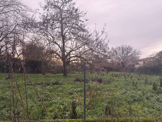 Terrain constructible viabilisé à vendre 55 000 € 643 m² de terrain Mirepoix-sur-Tarn 31340