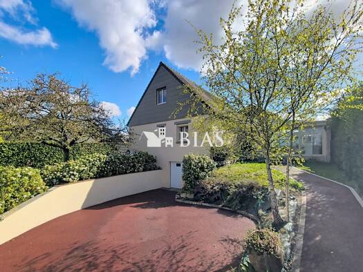 Maison à vendre 422 000 € 5 pièces 3 chambres 159 m² 822 m² de terrain Les Damps 27340