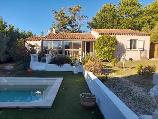 Maison de plain-pied à vendre 388 500 € 5 pièces 4 chambres 117 m² 1 042 m² de terrain Vinon-sur-Verdon 83560