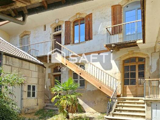 Appartement à vendre 145 000 € 3 pièces 2 chambres 83 m² Étage 1/2 Ornans 25290