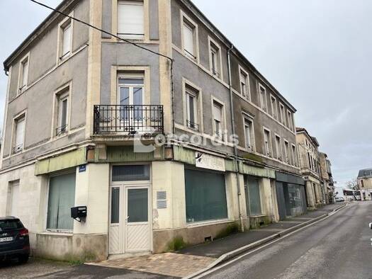 Immeuble à vendre 236 500 € 300 m² Étain 55400