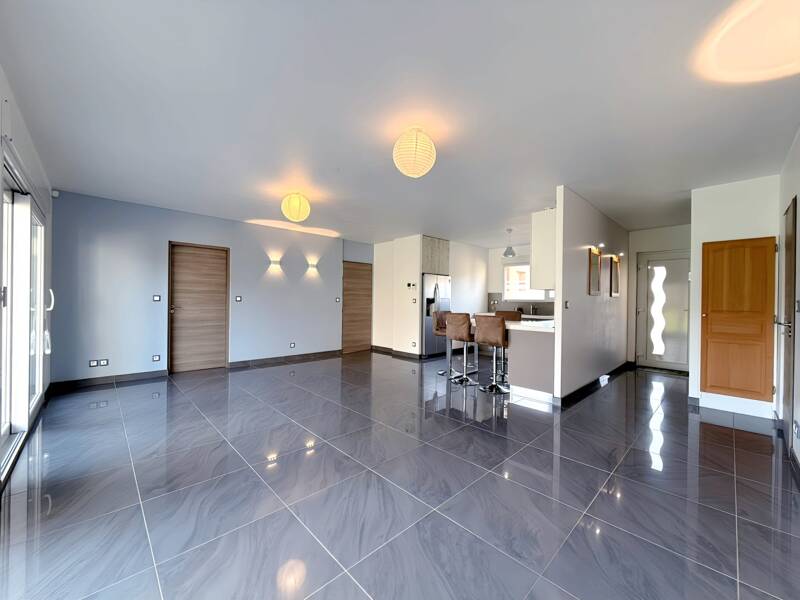 Maison à louer, 132m², PEILLONNEX