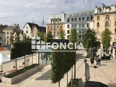 Local commercial à louer 741 € 70 m² de surface de vente Haute Ville-Basse Ville Chartres 28000
