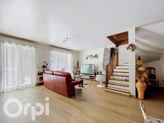 Maison à vendre 329 000 € 6 pièces 5 chambres 129 m² 286 m² de terrain Cités Leroy Saint-Fargeau-Ponthierry 77310